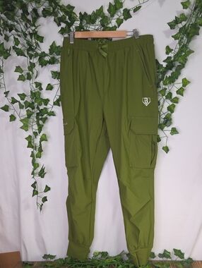 Baseball Lifestyle 101. Olive Green Men's Cargo Jogger Pants. Size Large. NWT
